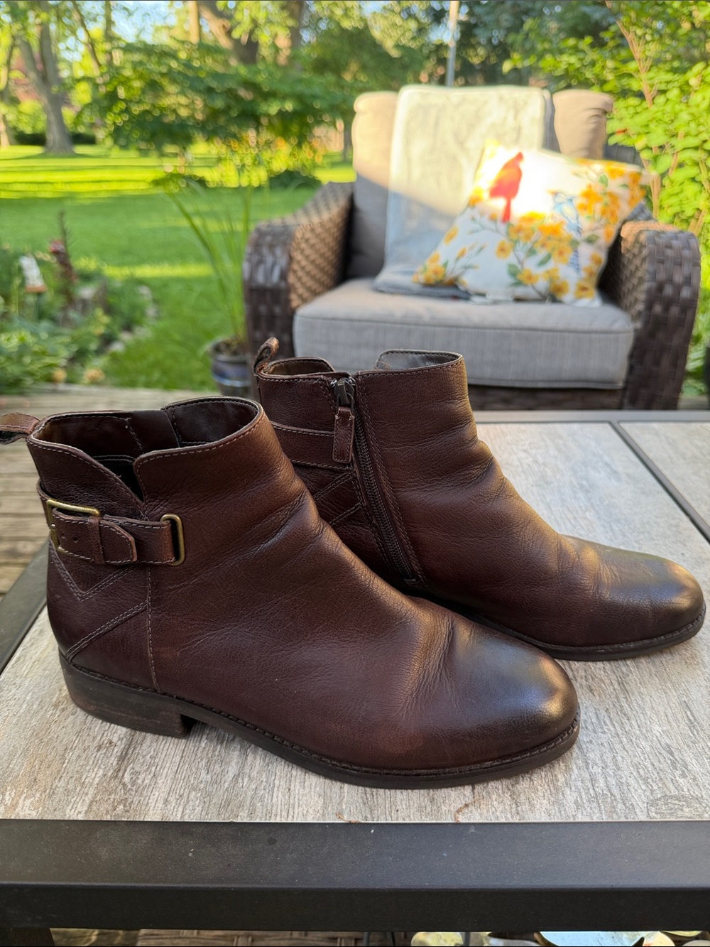 Cole Haan leather booties . Women’s size 8.5 - Picture 2 of 5